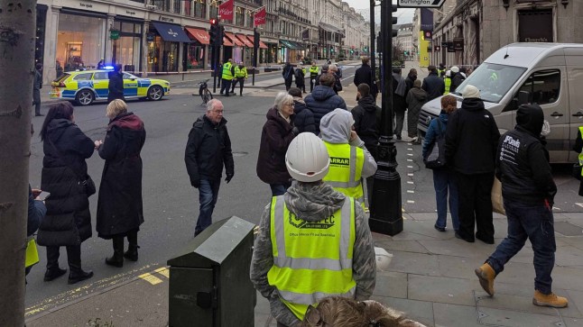 Ashley Bone @Squashly17 ? 5m Bomb threat outside Hamleys on Regent Street, rumours it’s the stationary car