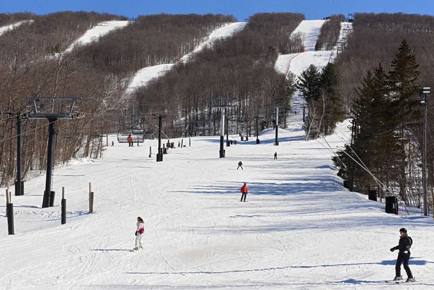 A photo of the ski trail qhidqkiqziqtdinv