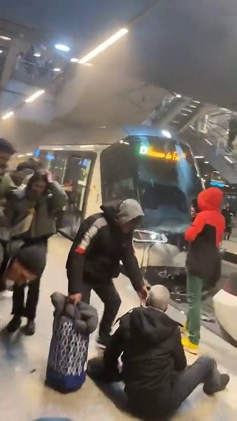 Two trams crashed in Strasbourg, France. eiqdieridqqinv