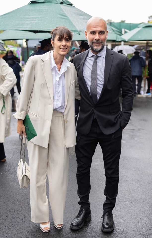 Pep Guardiola with his wife Cristina Serra at Wimbledon. qhiqqkiuqiqkzinv