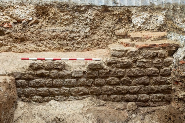 Beginnings of Roman London discovered in office basement Museum of London Archaeology