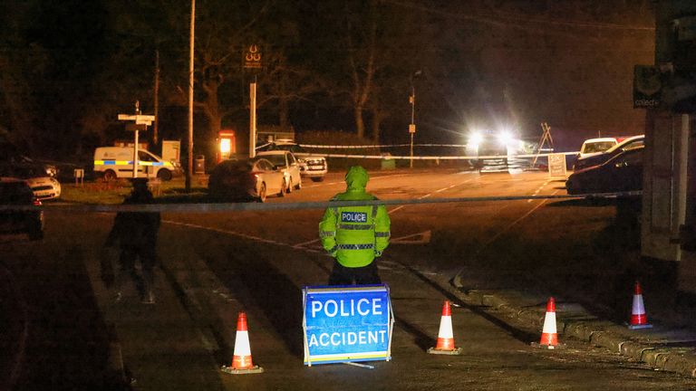 Scene of fatal Shooting at Three Horseshoes pub in Knockholt, Kent, on Friday evening (February 14, 2025). Pics show pub, scene of shooting in car park, forensic teams, officers at cordon
Source: UKNIP. Pics bought in, no credit 
https://uknip.photoshelter.com/gallery/kent-mum-Shot/G0000vhRIXA_Fp6I
