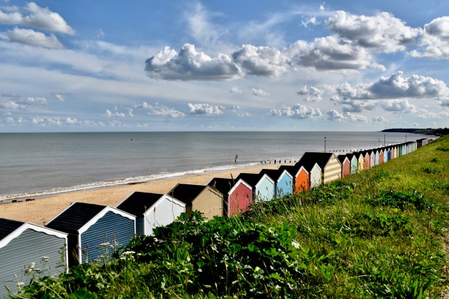 Gorleston-on-sea beach huts. eidqiqzriqdhinv