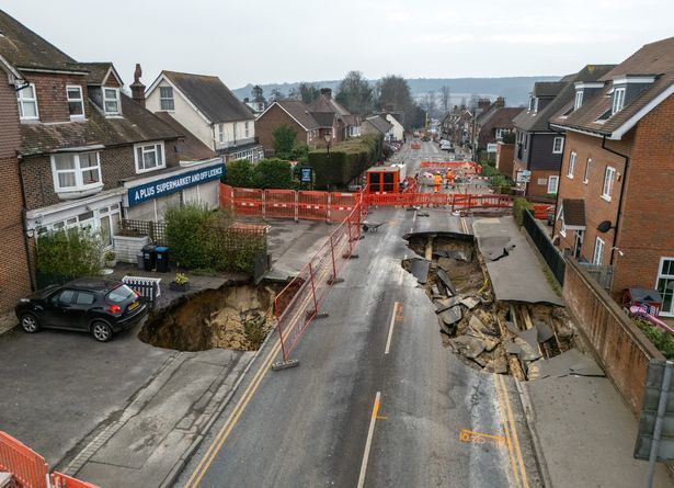 Residents have been told it will take a year to fix their street qhxidiqxkiqehinv
