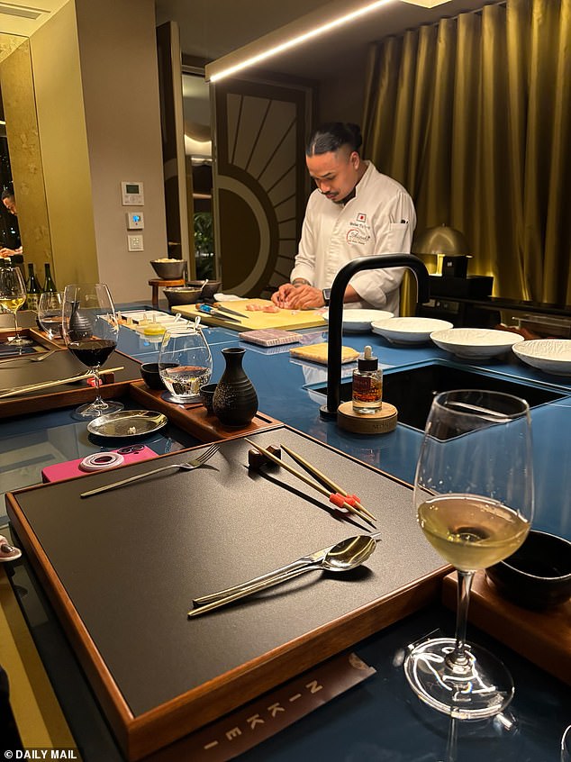 In the Nikkei restaurant there is a private dining experience which Ronaldo and Georgina can make the most of while staying at the hotel